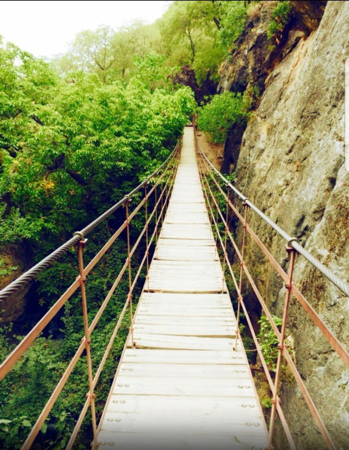 Camping Ruta Del Purche Monachil Kültér fotó